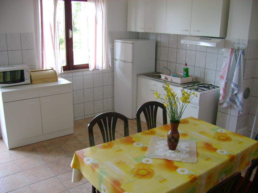 Apartment Zagor Kastela Room photo