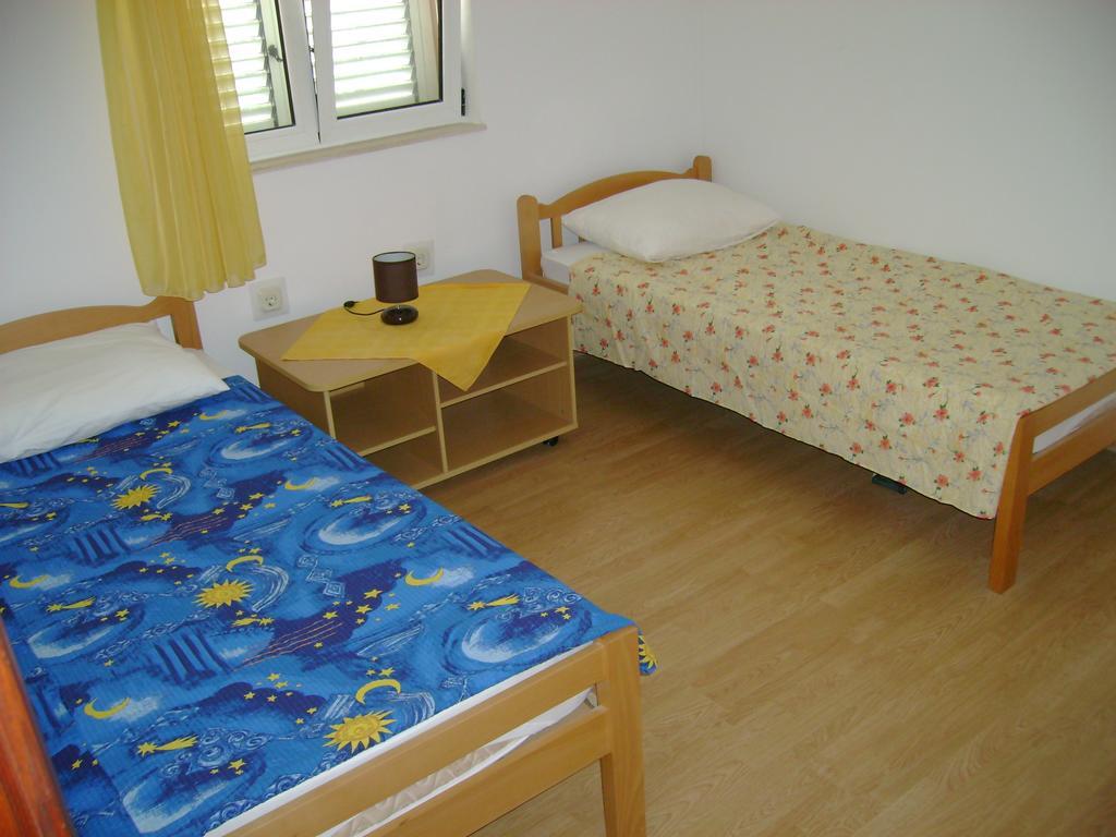 Apartment Zagor Kastela Exterior photo