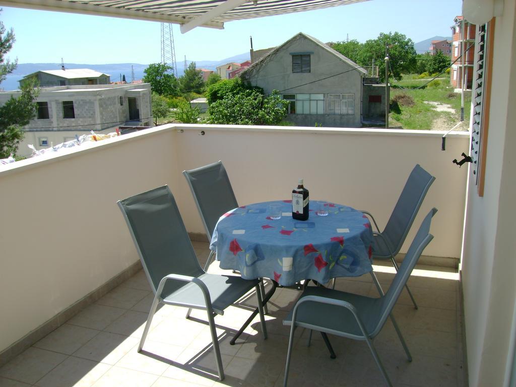 Apartment Zagor Kastela Exterior photo